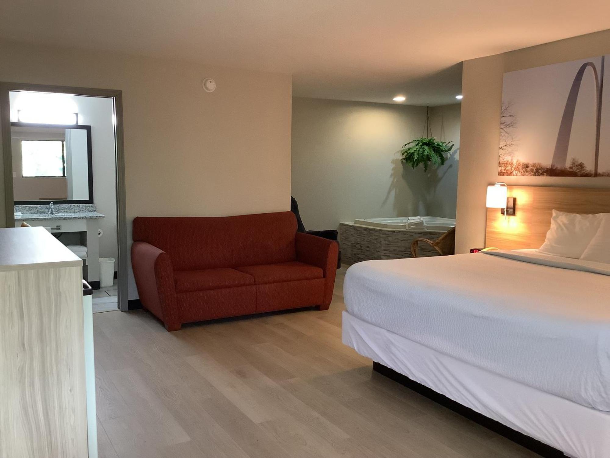 Days Inn By Wyndham Kingdom City Экстерьер фото